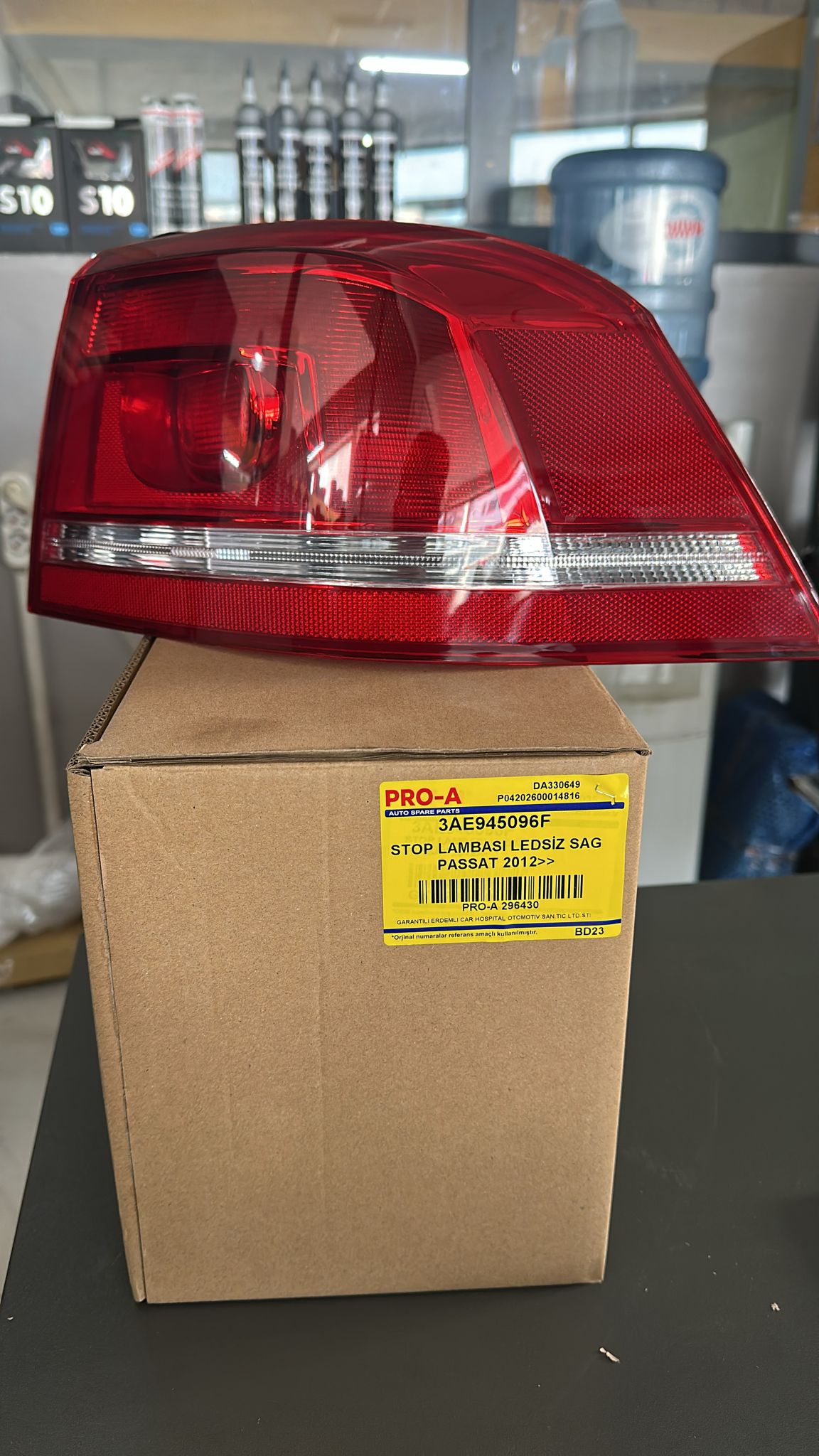 Volkswagen Passat Sağ Arka Stop 3AE945096F çıkma parça