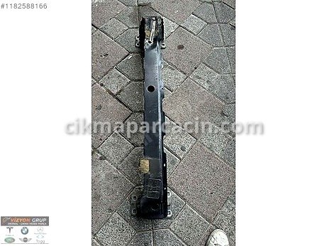 Land Rover Range Rover Ön Tampon Demiri çıkma parça