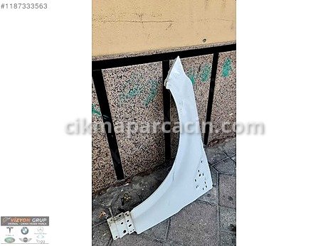 Land Rover Range Rover Çamurluk (Ön) çıkma parça