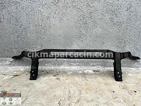 Land Rover Range Rover Ön Panel çıkma parça