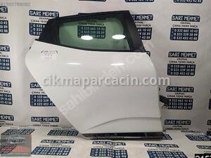 RENAULT CLİO 5 SAĞ ARKA KAPI ÇIKMA