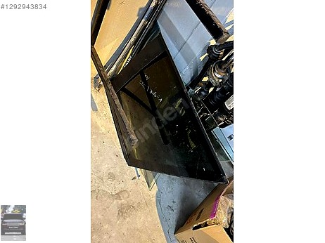 Land Rover Range Rover Kelebek Camı çıkma parça
