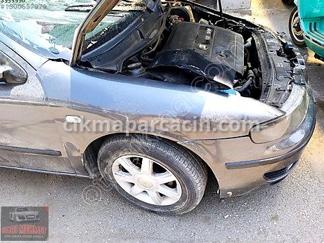 Seat Toledo Çamurluk (Ön) çıkma parça