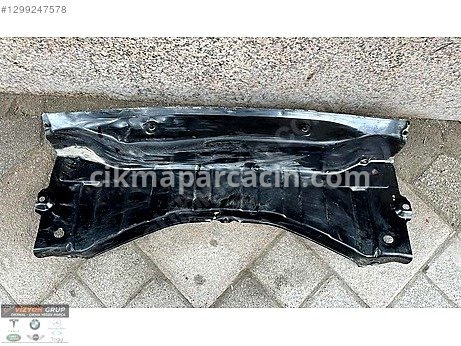 Tesla Model Y Arka Panel çıkma parça