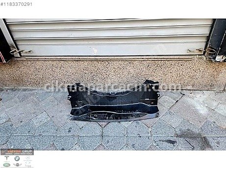 Tesla Model Y Arka Panel çıkma parça