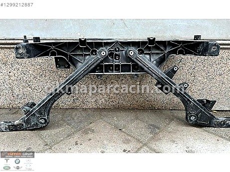 Tesla Model Y Ön Panel çıkma parça