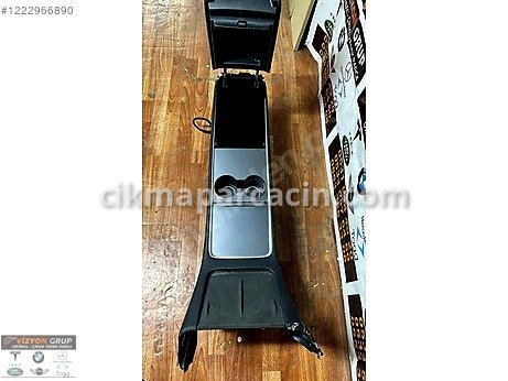 Tesla Model Y Bakalit çıkma parça