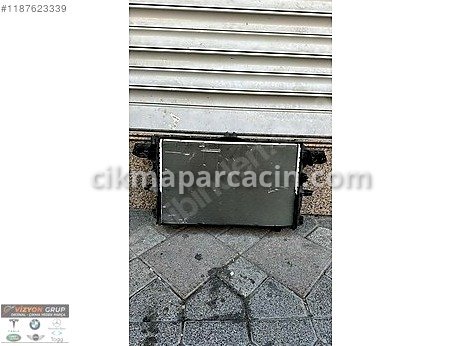 Tesla Model Y Radyatör çıkma parça