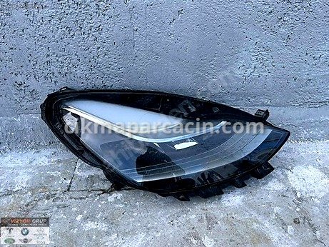 Tesla Model Y Sol Ön Far çıkma parça