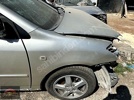 Toyota Corolla Sağ Ön Far çıkma parça