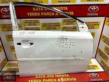 Toyota Auris Kapı (Ön Sağ) çıkma parça