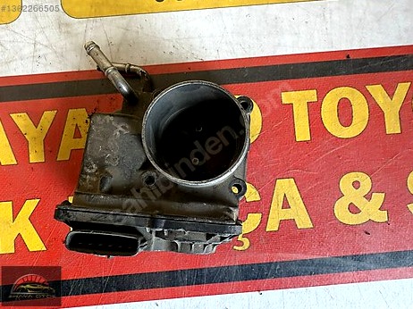 Toyota Corolla Gaz Kelebeği çıkma parça
