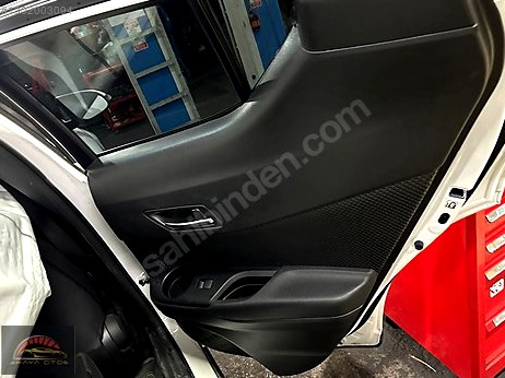Toyota C-HR Kapı (Arka Sağ) çıkma parça