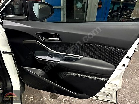 Toyota C-HR Kapı (Ön Sağ) çıkma parça