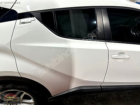 Toyota C-HR Kapı (Arka Sağ) çıkma parça