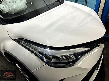 Toyota C-HR Sağ Ön Far çıkma parça