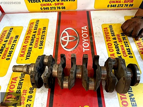 Toyota Corolla Krank Mili çıkma parça