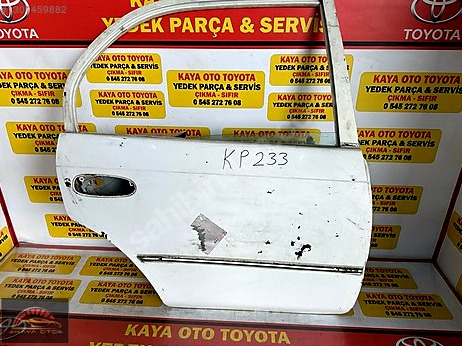 Toyota Corolla Kapı (Arka Sağ) çıkma parça
