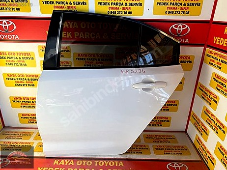 Toyota Corolla Kapı (Arka Sol) çıkma parça