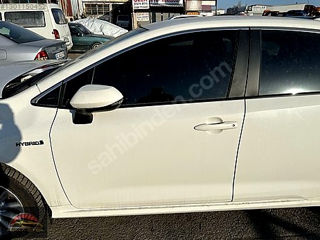 Toyota Corolla Kapı (Ön Sol) çıkma parça