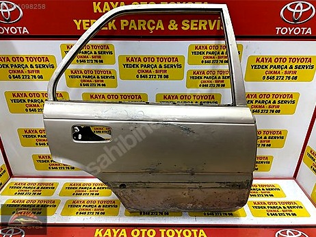Toyota Corolla Kapı (Arka Sağ) çıkma parça
