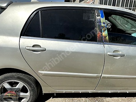 Toyota Corolla Kapı (Arka Sağ) çıkma parça