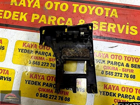 Toyota Corolla Bakalit çıkma parça