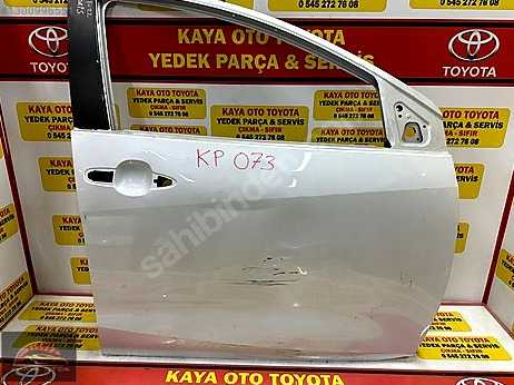 Toyota Yaris Kapı (Ön Sağ) çıkma parça