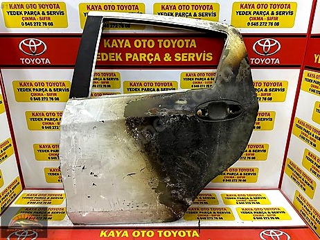 Toyota Yaris Kapı (Arka Sol) çıkma parça