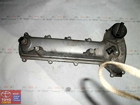 Toyota Corolla Külbütör Kapağı çıkma parça