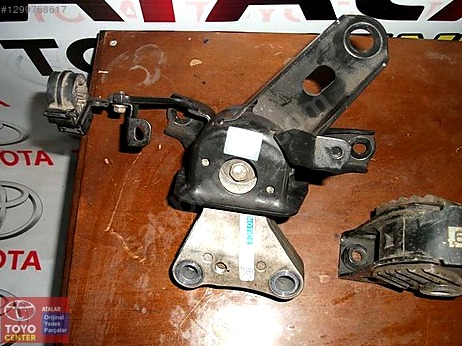 Toyota Auris Motor Takozu & Kulağı çıkma parça