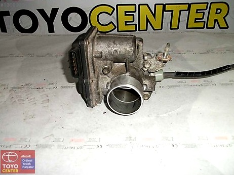 Toyota Corolla Gaz Kelebeği çıkma parça