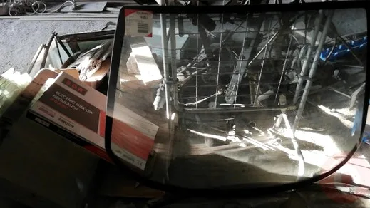 Audi A8 Arka Cam çıkma parça - T-F-M OTOMOTİV SAKARYA