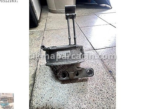Audi A3 Motor Takozu & Kulağı çıkma parça