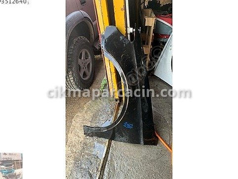 Audi A3 Arka Çamurluk çıkma parça