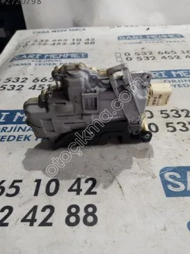 Audi A4 Kapı Kilidi çıkma parça - SARI MEHMET OTO YEDEK PARÇA Konya