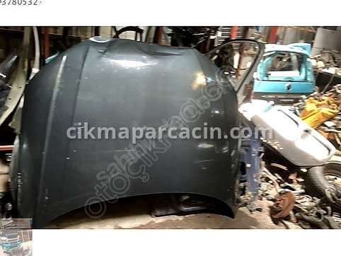 Audi A4 Kaput çıkma parça