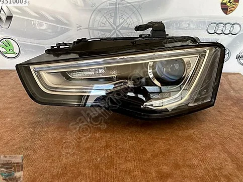 Audi A5 Sol Ön Far çıkma parça