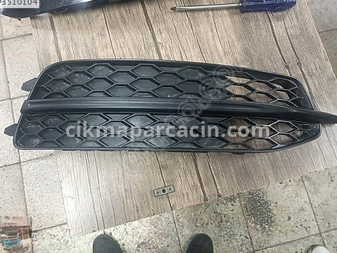 Audi A7 Sis Farı Çerçevesi çıkma parça