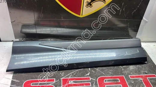 Audi Q3 Kapı Bandı & Çıtası çıkma parça - ANKA OTO YEDEK PARÇA İZMİR