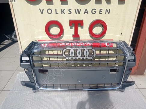 Audi Q3 Panjur çıkma parça