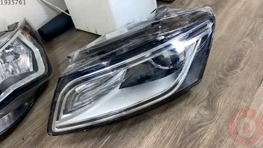 Audi Q5 Sol Ön Far çıkma parça - ANKA OTO YEDEK PARÇA İZMİR