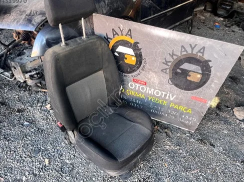 Volkswagen Touran Şoför Koltuğu çıkma parça - AKKAYA ÇIKMA PARÇA Erzurum