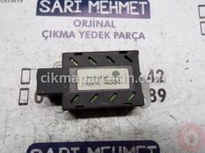 ÇIKMA 1K6 035 570 F 1K6035570F ANTEN AMPLİFİKATÖRÜ – Konya Çıkma Parça