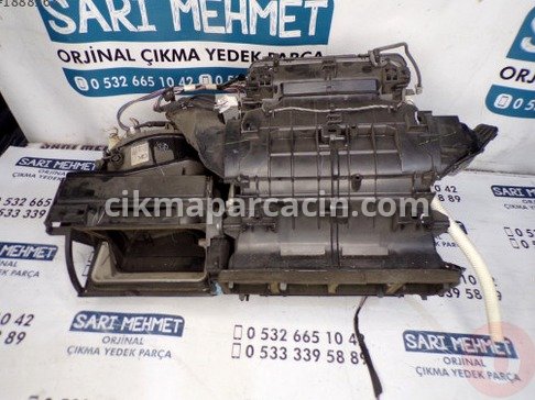 Toyota Auris Kalorifer Kutusu çıkma parça