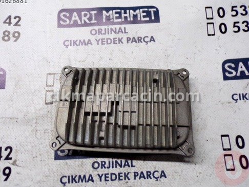 Mercedes-Benz E Serisi Far Beyni çıkma parça