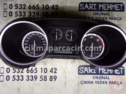 Alfa Romeo Giulietta Gösterge Paneli çıkma parça