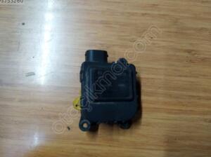 ÇIKMA AUDİ A4 KLİMA AYAR MOTORU 8D2820511C – Konya Çıkma Parça
