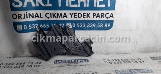 Audi A4 Far Braketi çıkma parça
