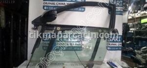 ÇIKMA AUDİ A4 SOL ÖN CAM KRİKOSU – Konya Çıkma Parça